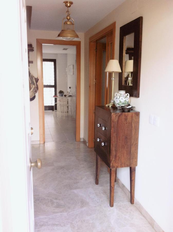 2 La Casa De Marilo Apartment Tomares Luaran gambar