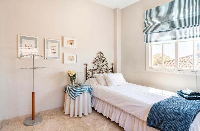 2 La Casa De Marilo Apartment Tomares Luaran gambar